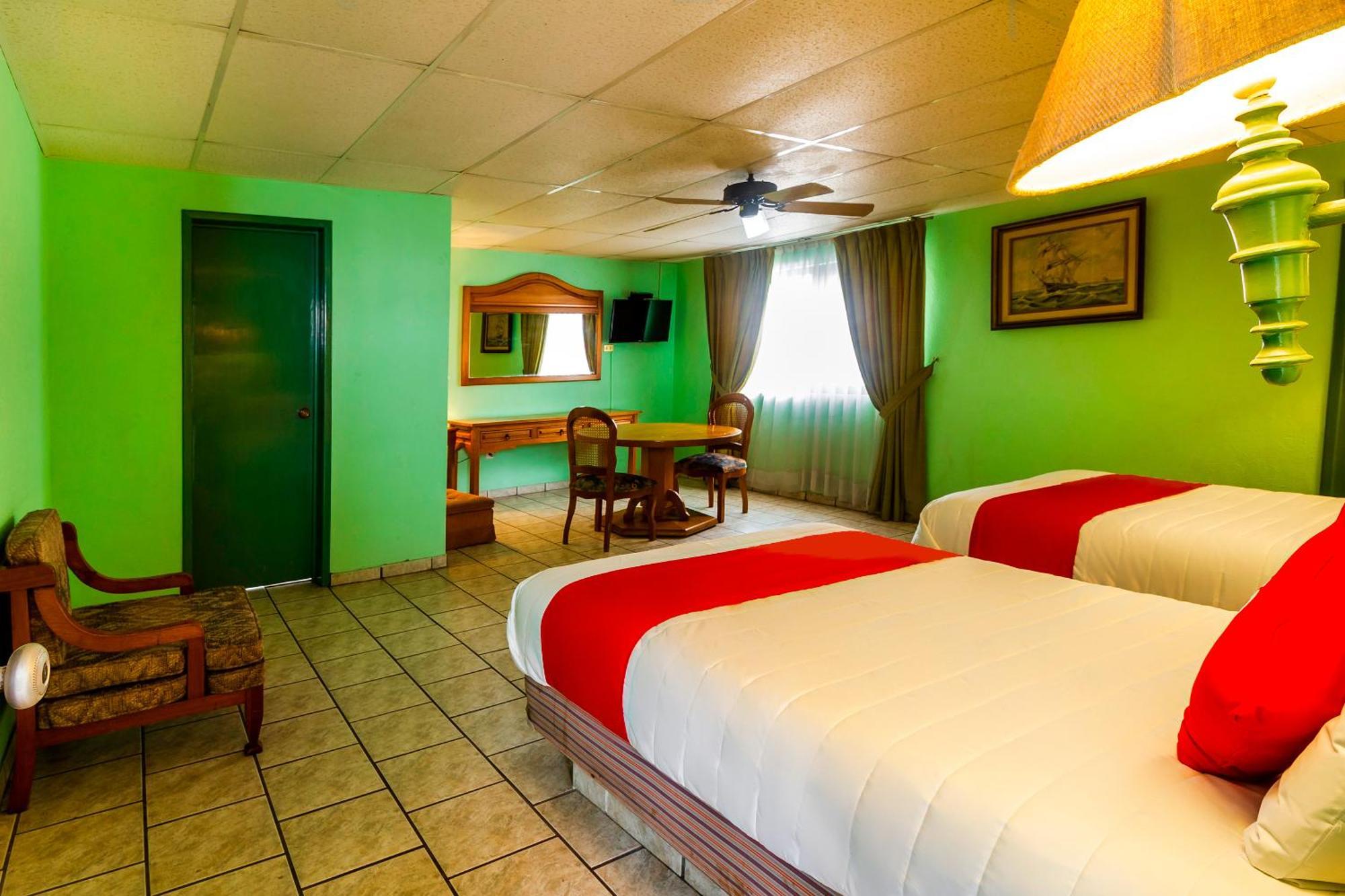 Hotel Canada, Guadalajara Esterno foto