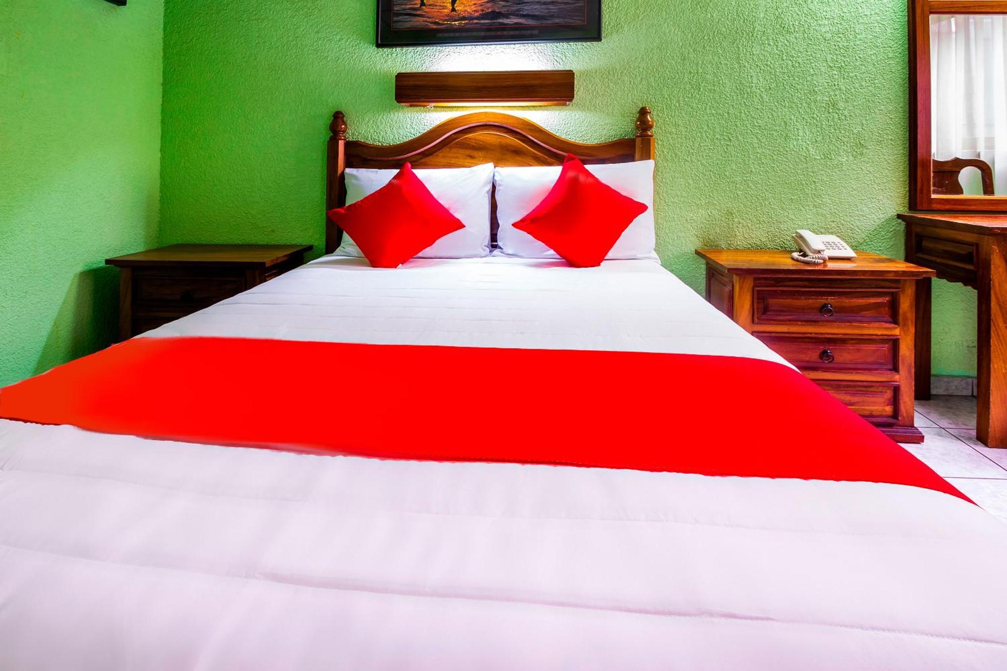 Hotel Canada, Guadalajara Esterno foto